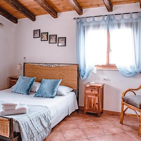 Bed and Breakfast Sa Ruscitta à SantʼAntìoco Extérieur photo