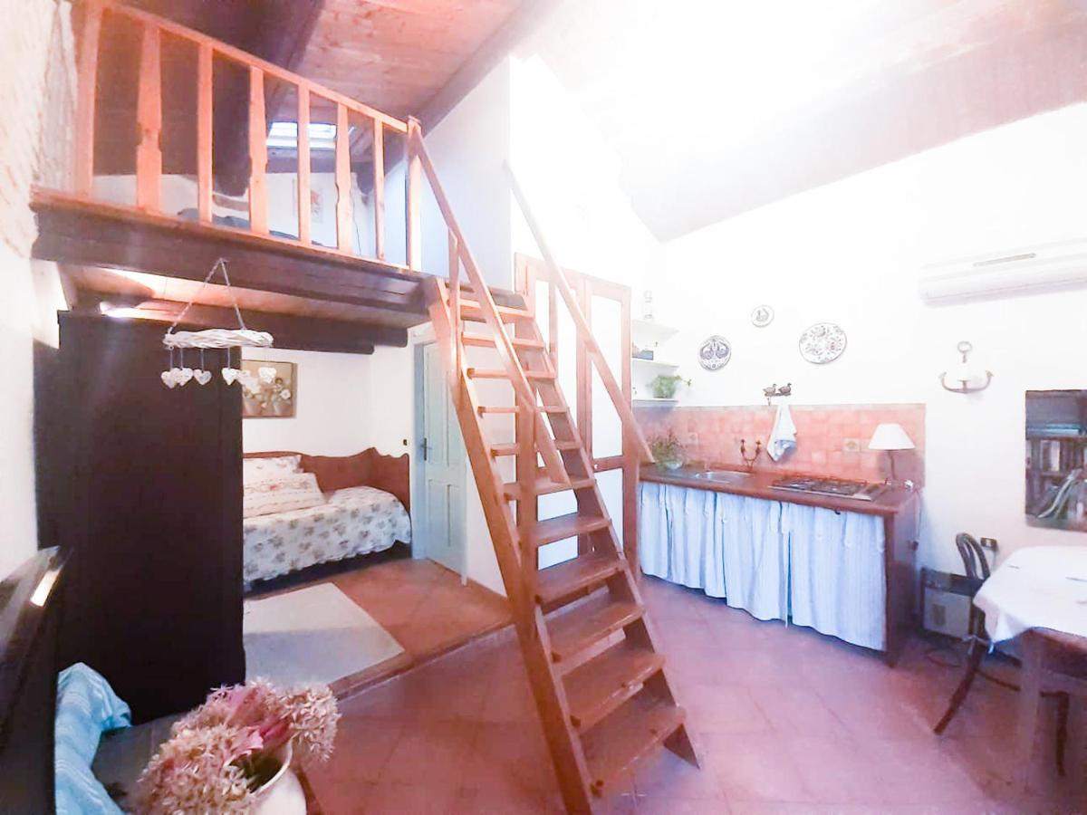 Bed and Breakfast Sa Ruscitta à SantʼAntìoco Extérieur photo
