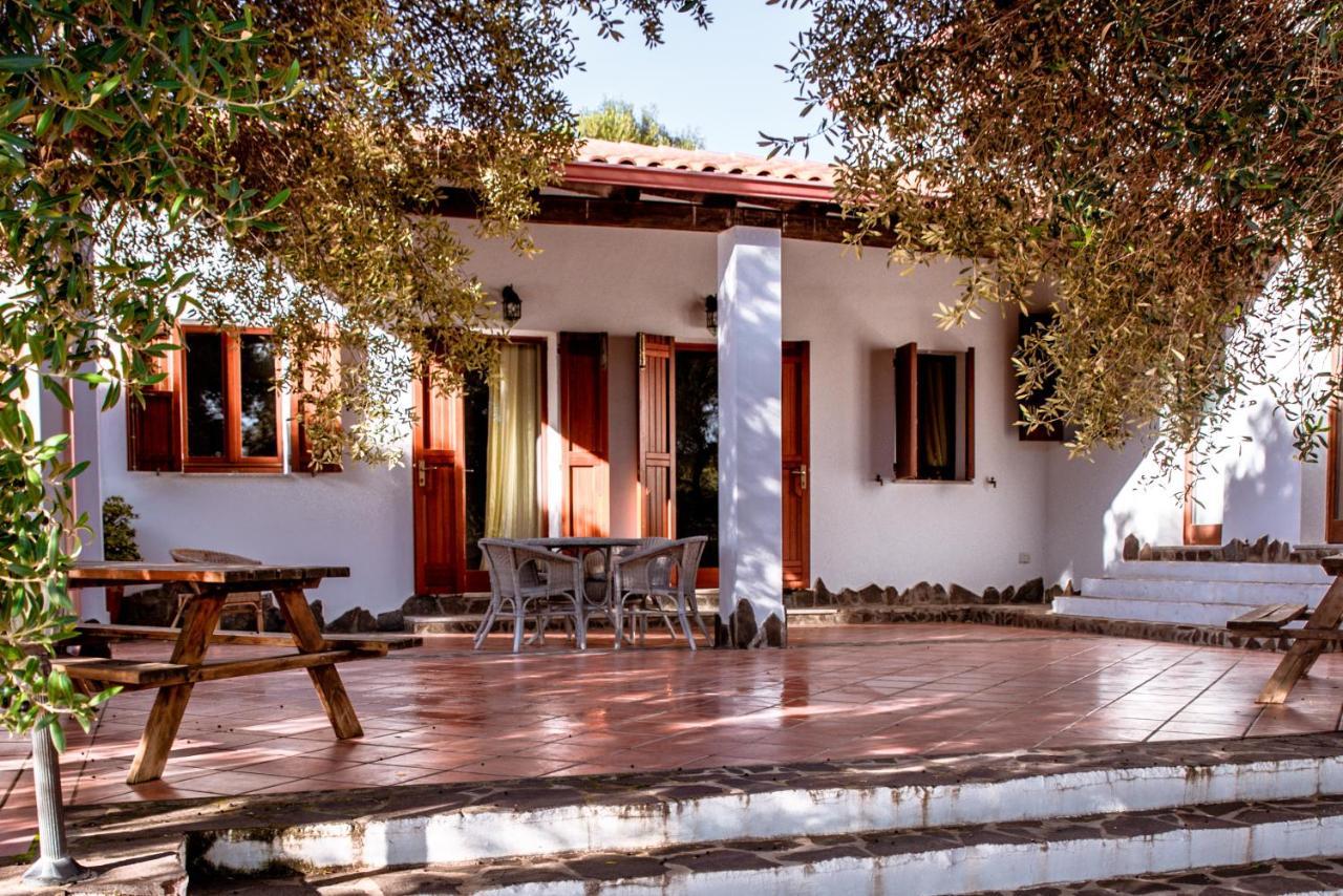 Bed and Breakfast Sa Ruscitta à SantʼAntìoco Extérieur photo
