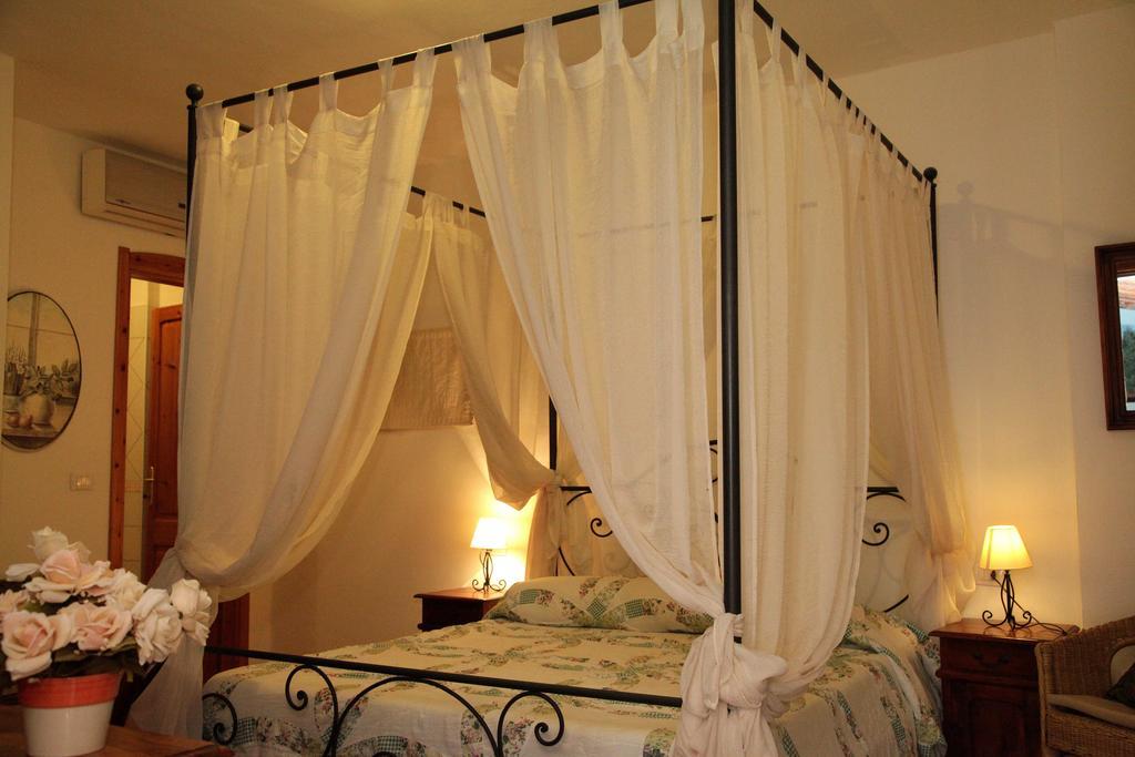 Bed and Breakfast Sa Ruscitta à SantʼAntìoco Chambre photo
