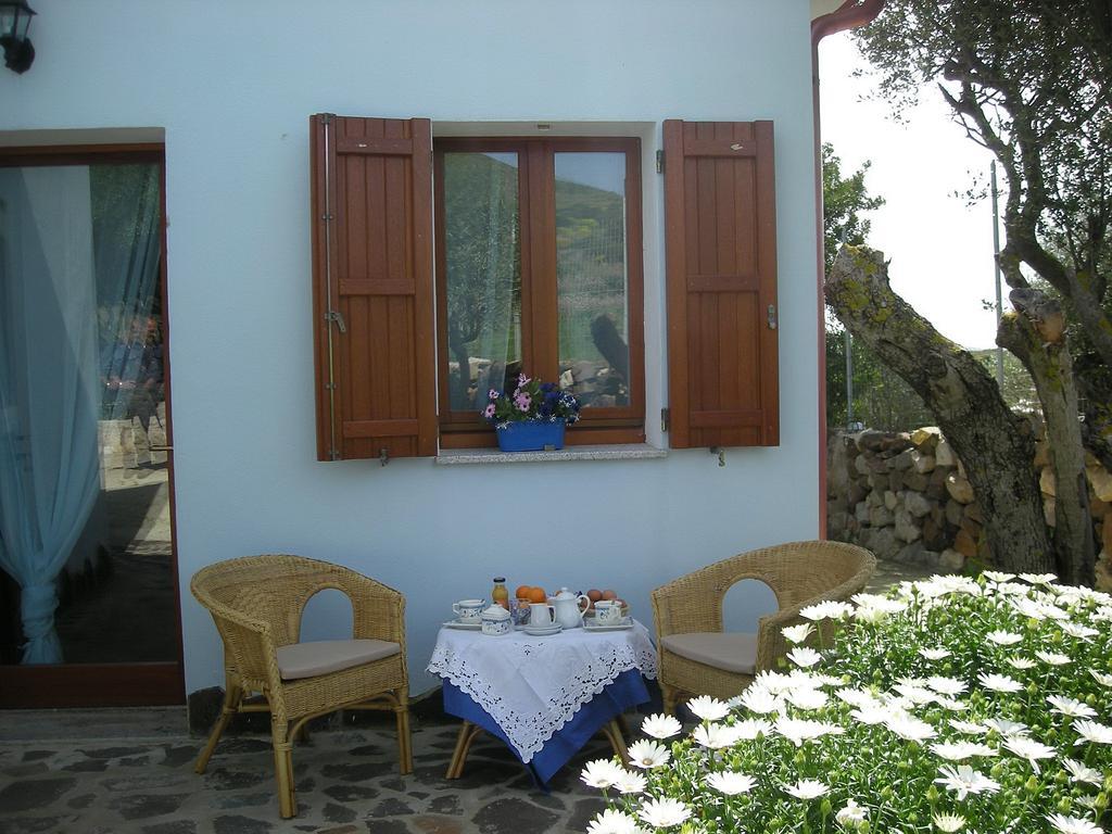 Bed and Breakfast Sa Ruscitta à SantʼAntìoco Extérieur photo