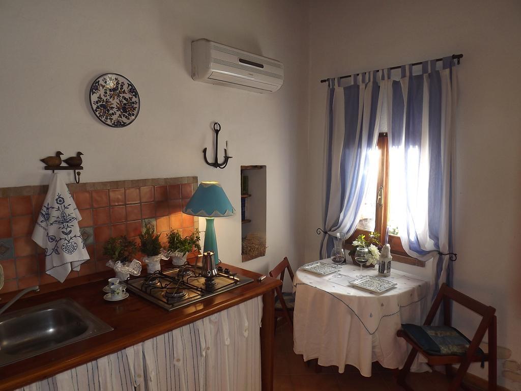 Bed and Breakfast Sa Ruscitta à SantʼAntìoco Extérieur photo